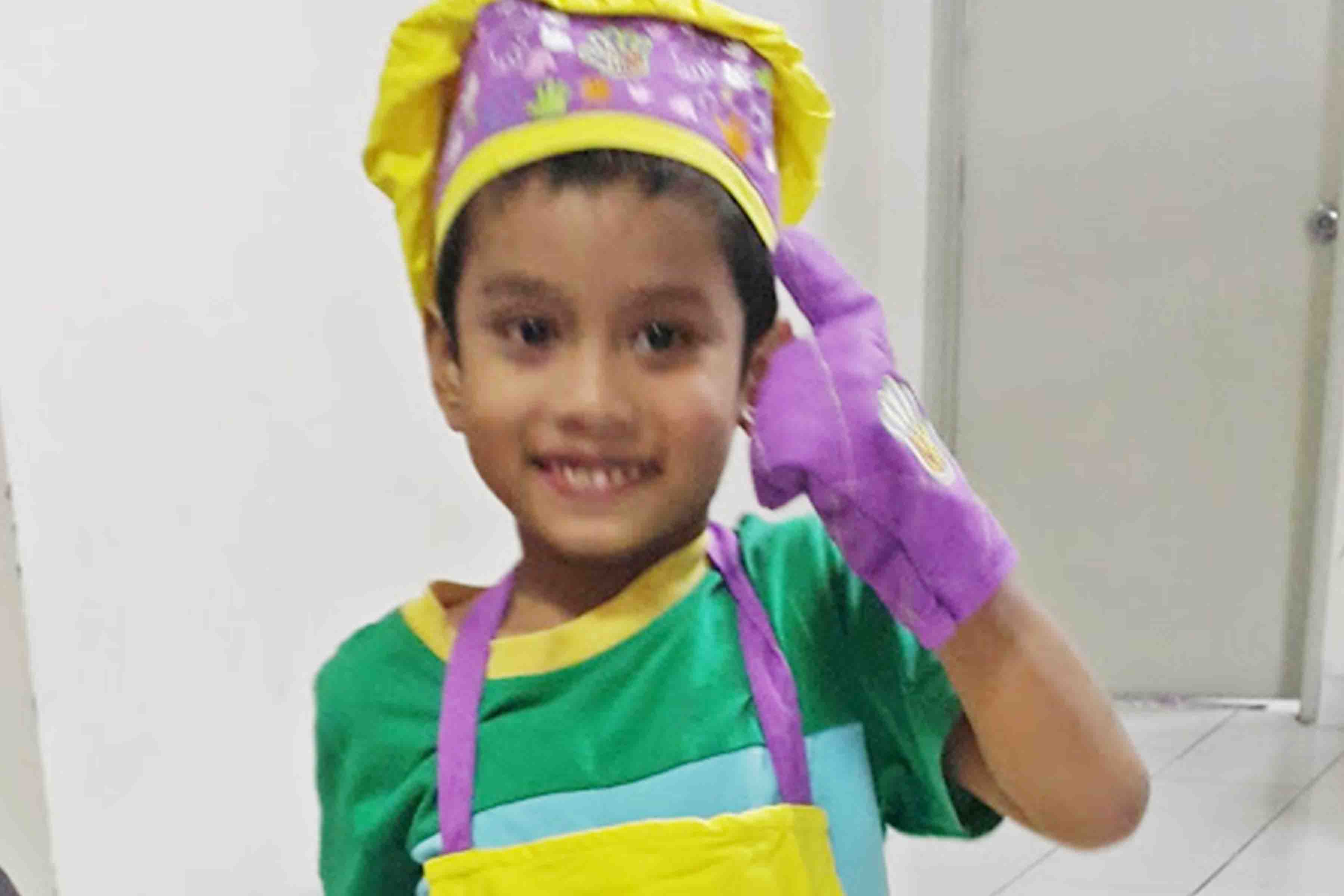 Chef Khalish Apron Hi5