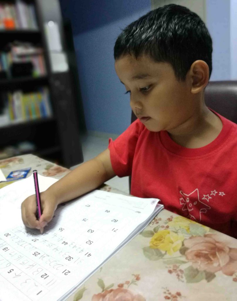 Sekolah cuti tapi buku tak cuti