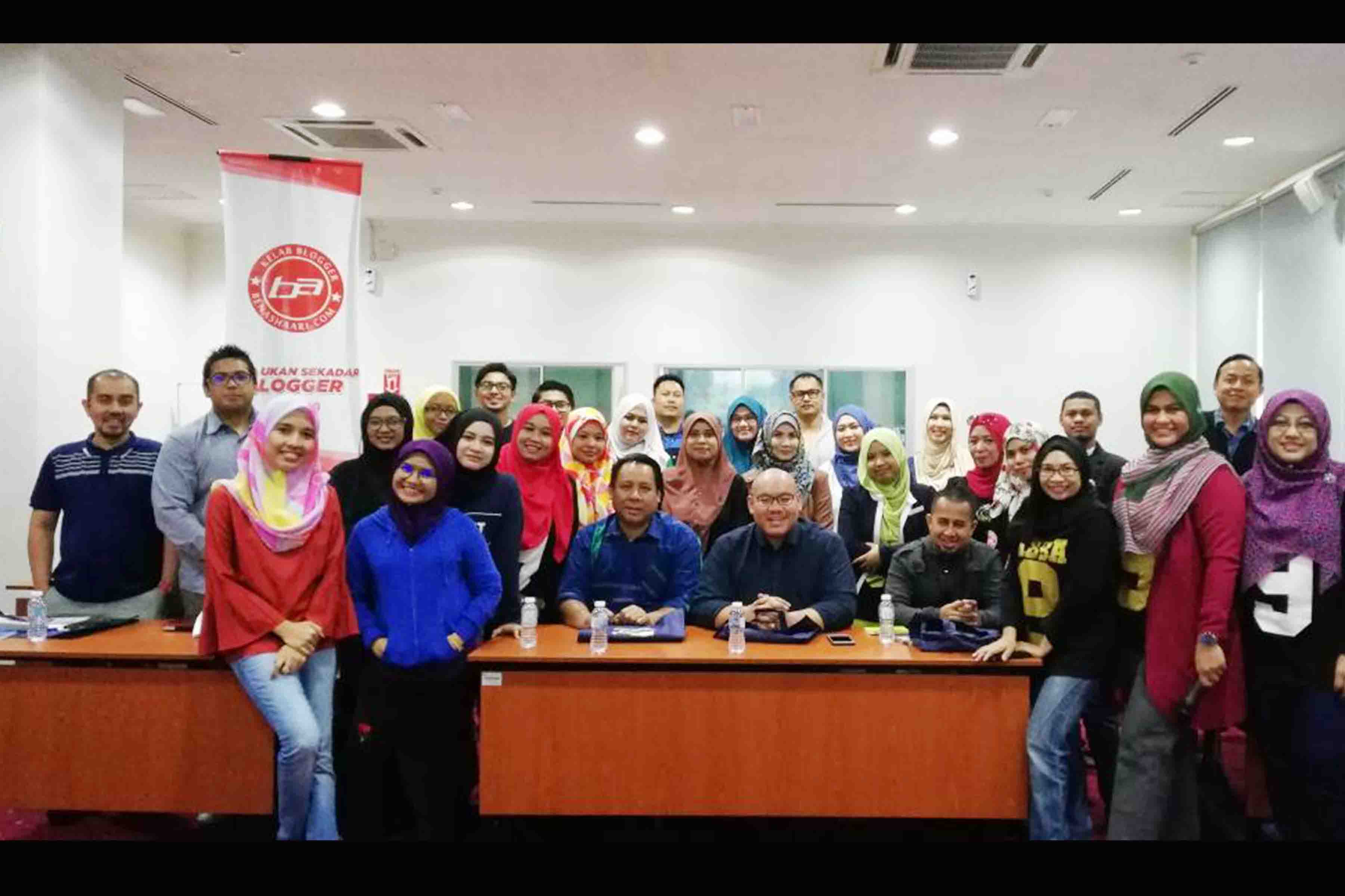 Tips Menulis di Bengkel Penulisan Kelab Blogger Ben Ashaari