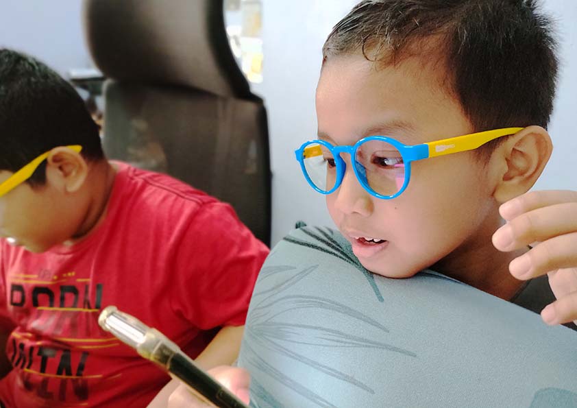 Kids Eyewear Safer Optics Anti Blue Light Glasses Lindung Mata Anak